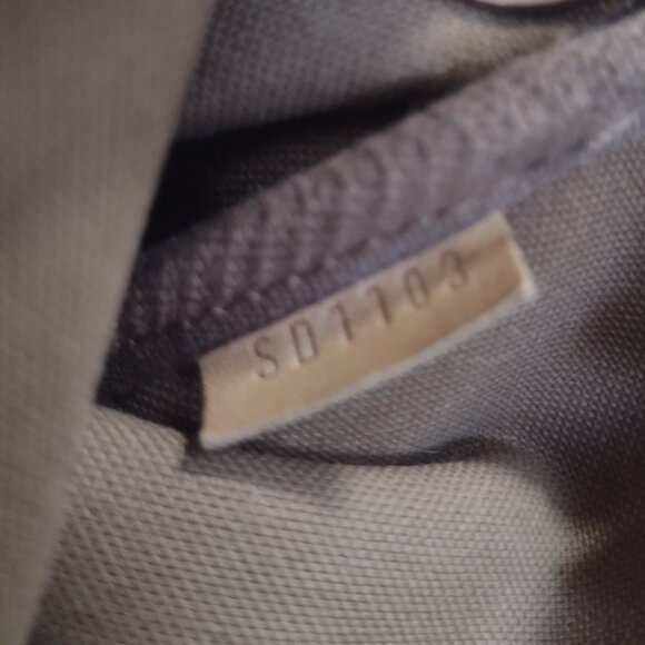 💯% Authentic Louis Vuitton Eva monogram Canvas Crossbody💫 bag - Picture 4 of 15